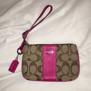 •Coach WRISTLET•